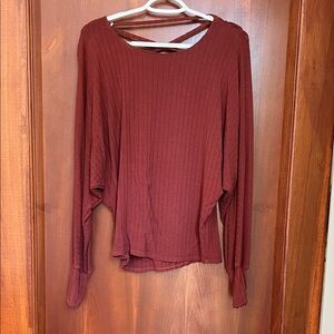 Daytrip Ribbed Burgundy Blouse